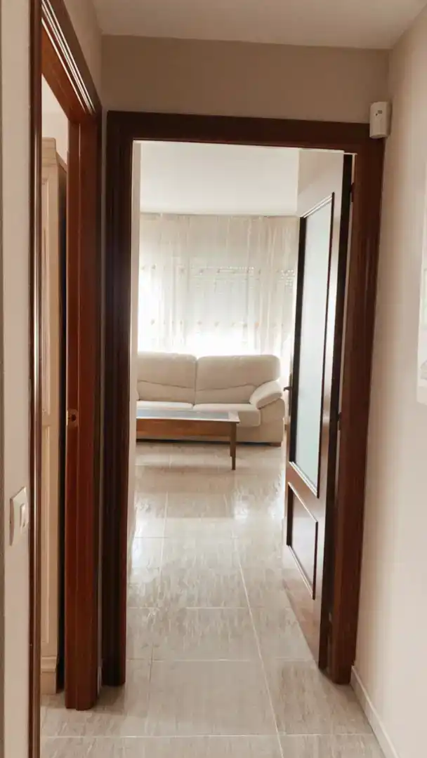 Wohnzimmer von Wohnung zur Miete in Navalmoral de la Mata mit Klimaanlage, Abstellraum und Möbliert