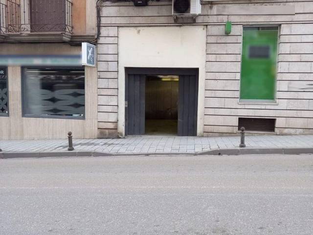 Garaje en Venta en San Pelayo, 4 en Centro
