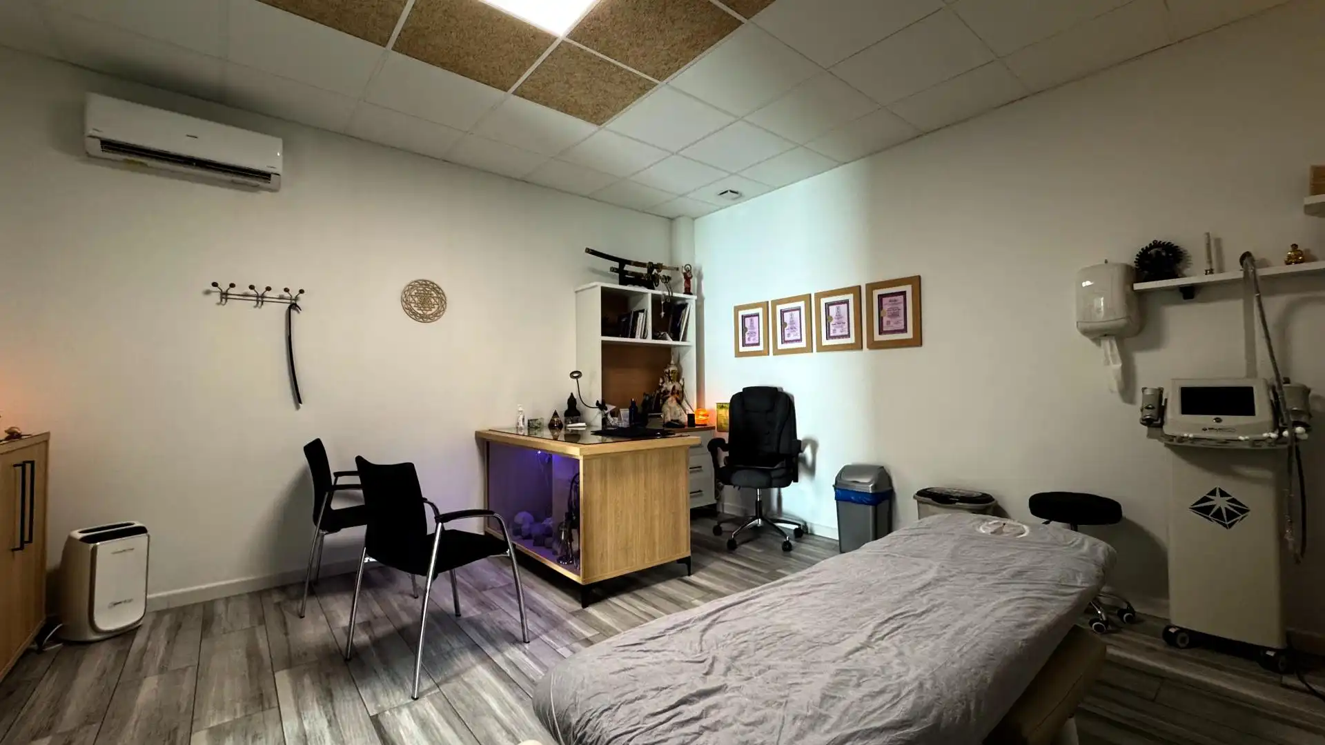 Casa adosada en venta en El Pinós / Pinoso