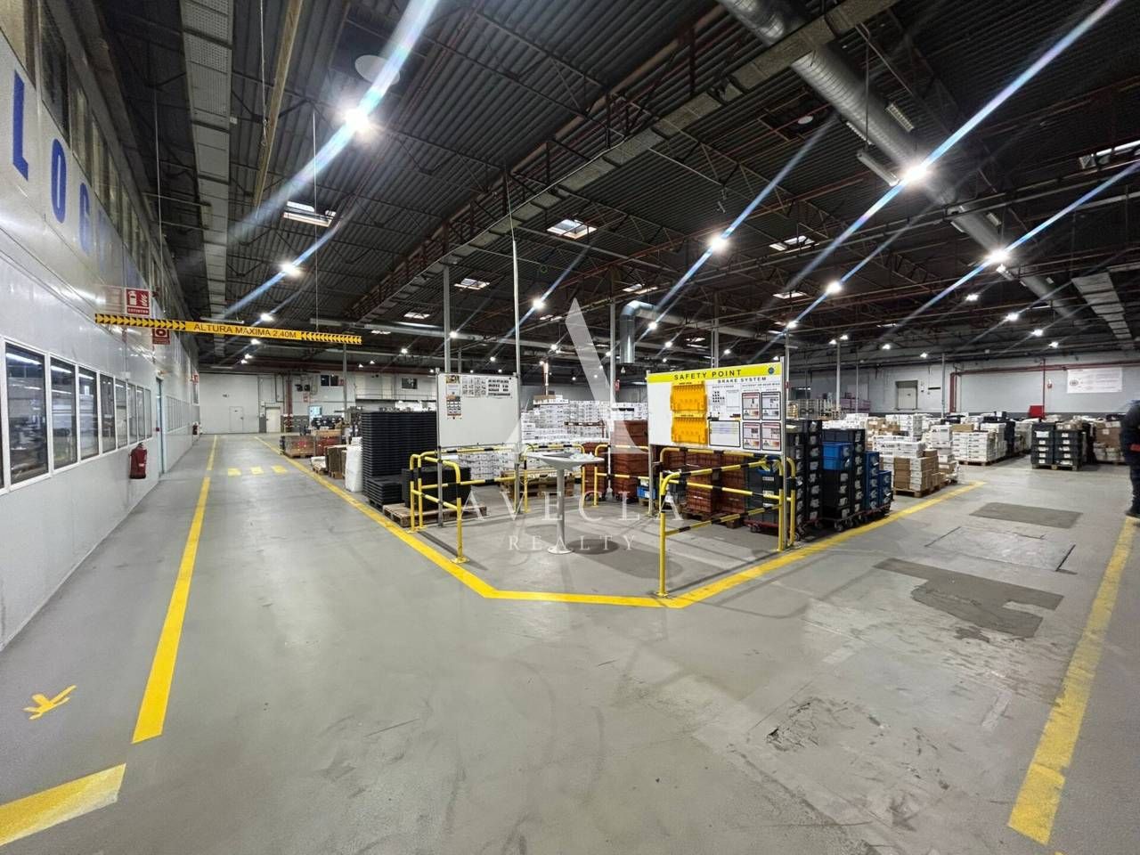 Industrial buildings to rent in Sant Cugat del Vallès