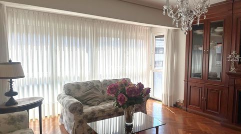 Foto 2 de Piso en venta en Calle Amaia, Las Arenas, Getxo