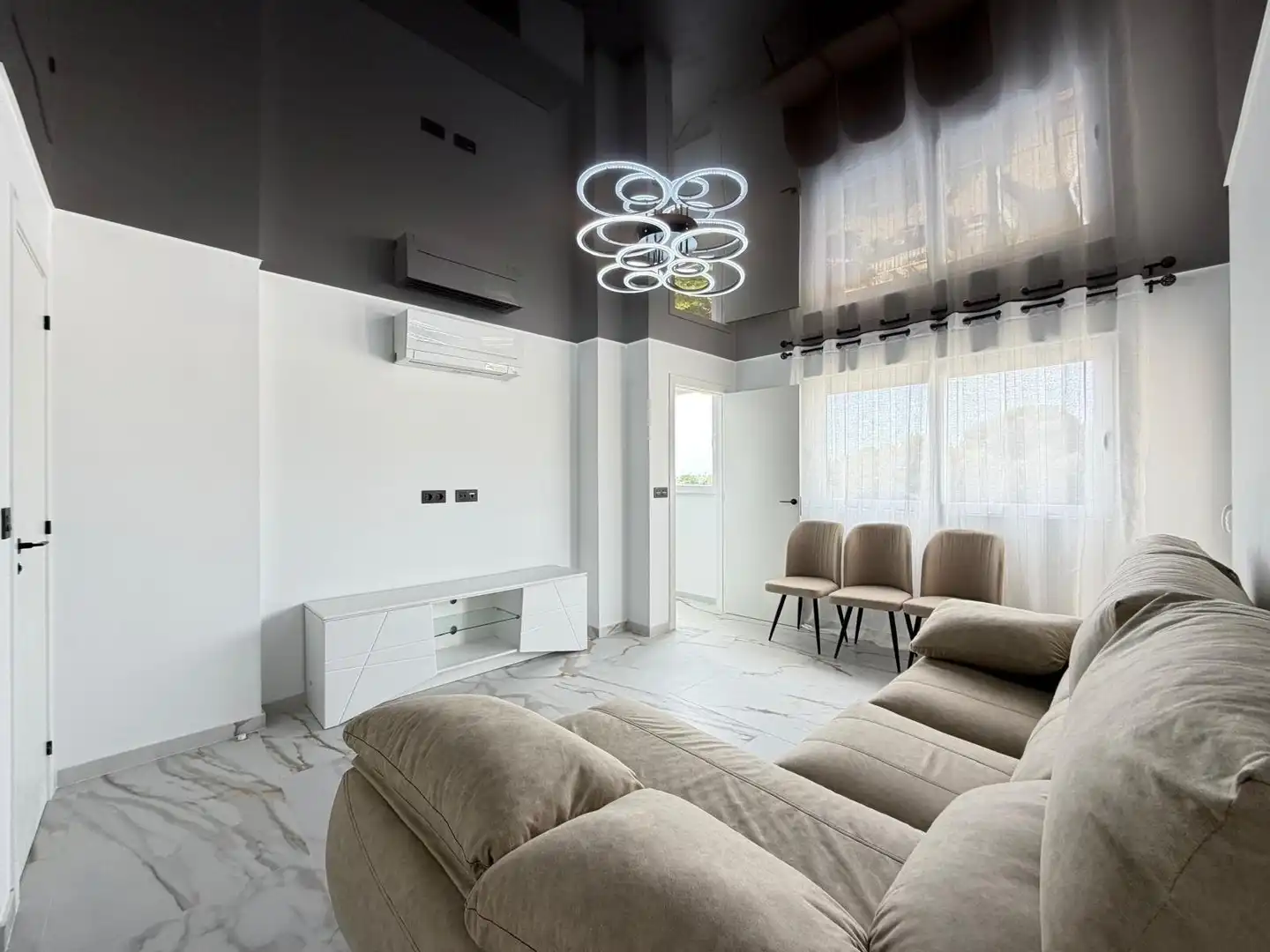 Sala d'estar de Apartament en venda en Orihuela amb Calefacció, Jardí privat i Moblat