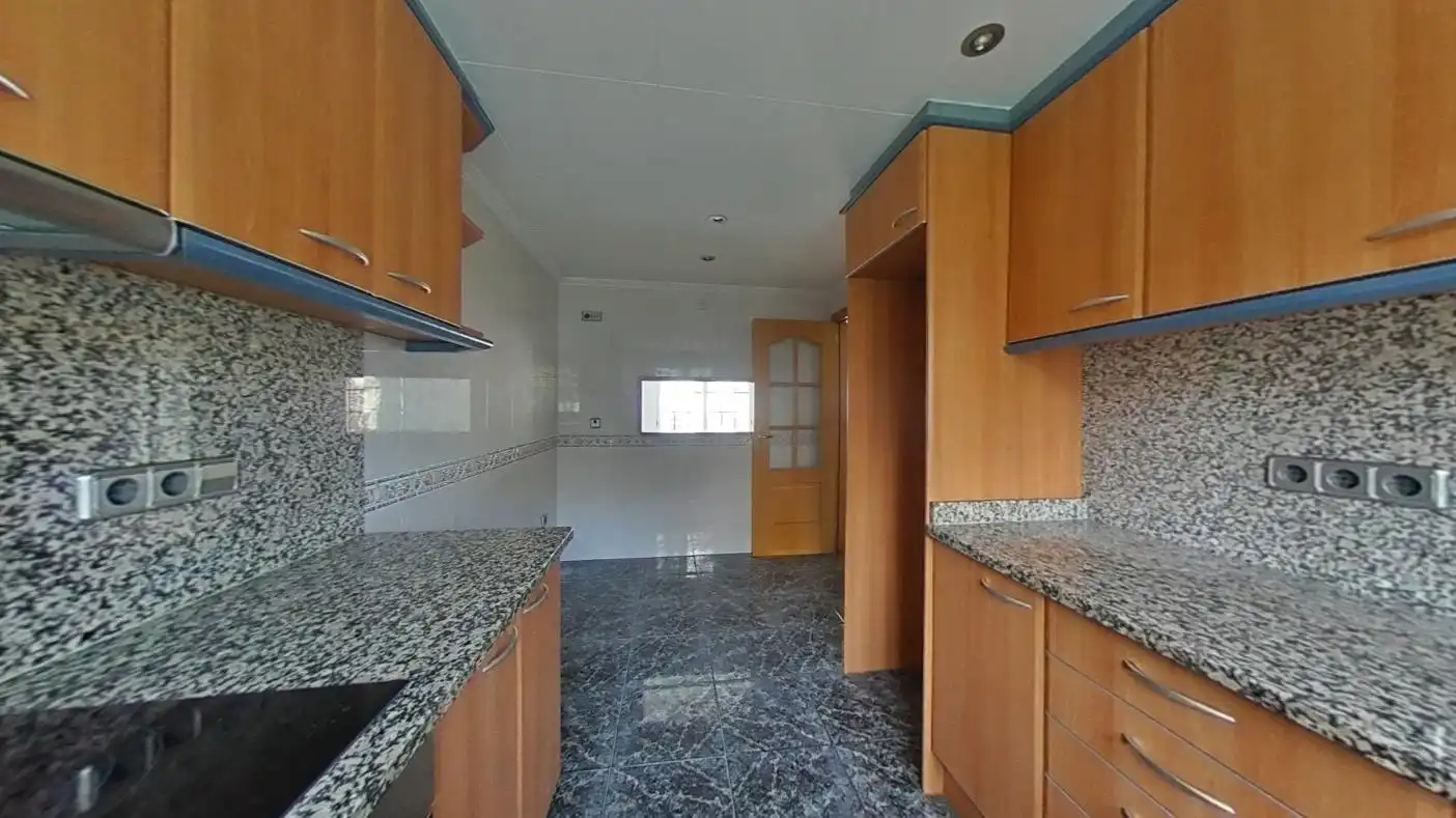 Casa pareada con piscina en venta en Ronda Fort Roig, imagen 19