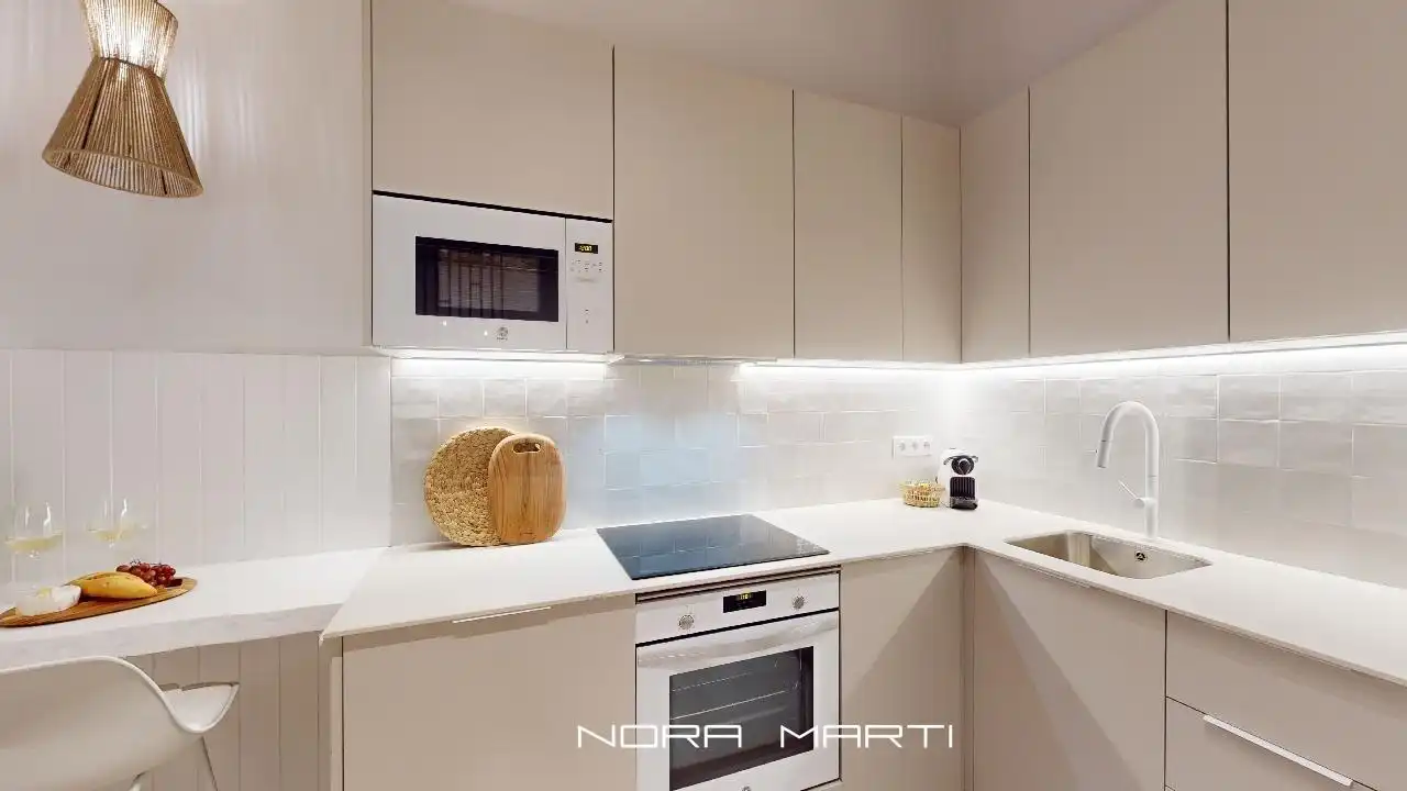 Cocina de Planta baja en venta en Barcelona con Aire acondicionado, Calefacción y Amueblado