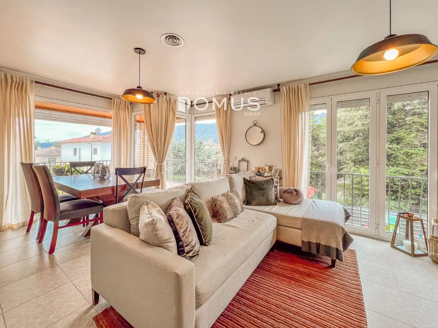 Living room of Houses for sale in Besalú  with Air Conditioner, Private garden and Terrace