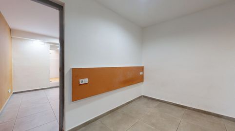 Foto 5 de Piso en venta en El Turó de la Peira, Barcelona Capital