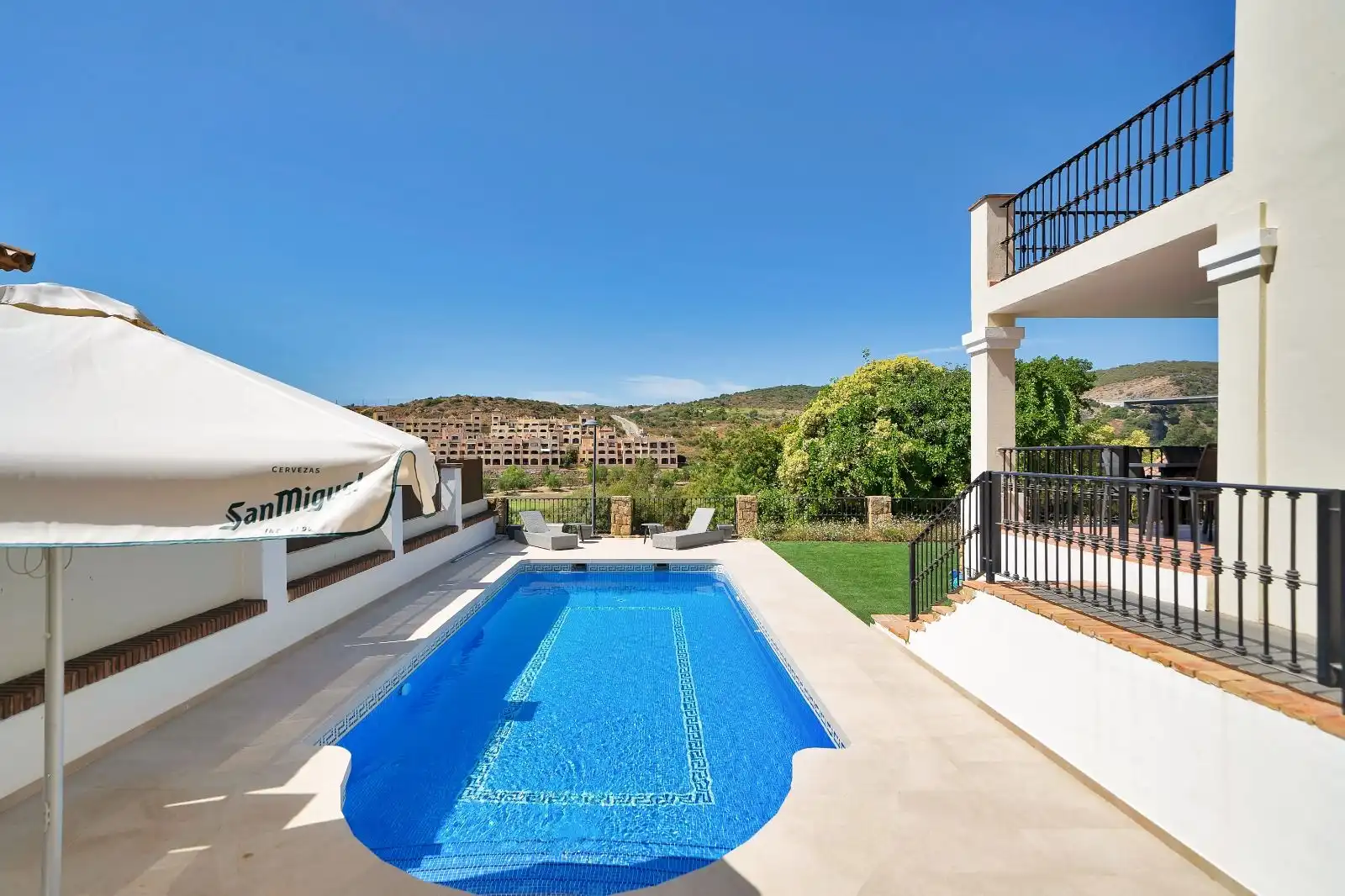 Villa mit Terrasse zum Verkauf in 89 Calle Cuba Alto #Es:1 Planta:00 Pt:01 29693 Est, imagen 32