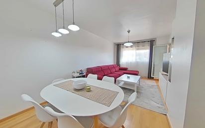 Living room of Flat for sale in Torremolinos  with Air Conditioner, Heating and Parquet flooring