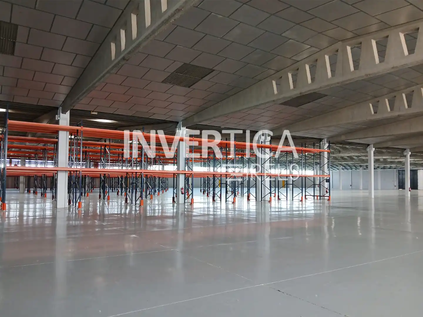 Nave industrial de alquiler en Vallmoll con Calefacción y Alarma