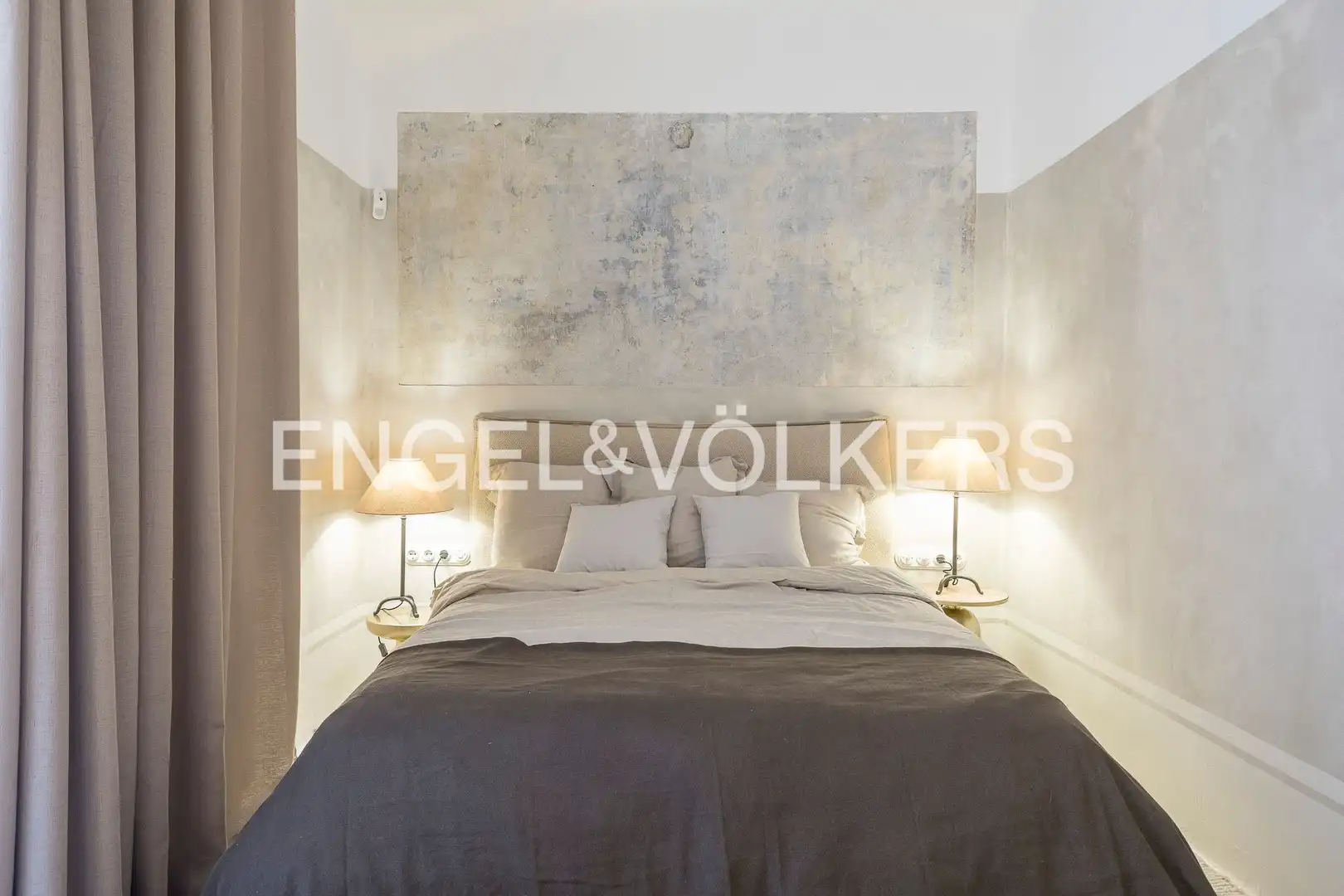 Attic for sale in Sants