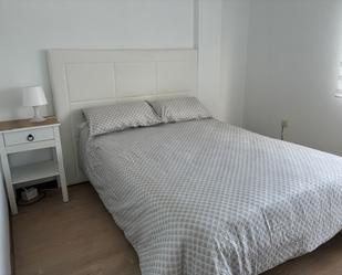 Bedroom of Flat to rent in Ferrol