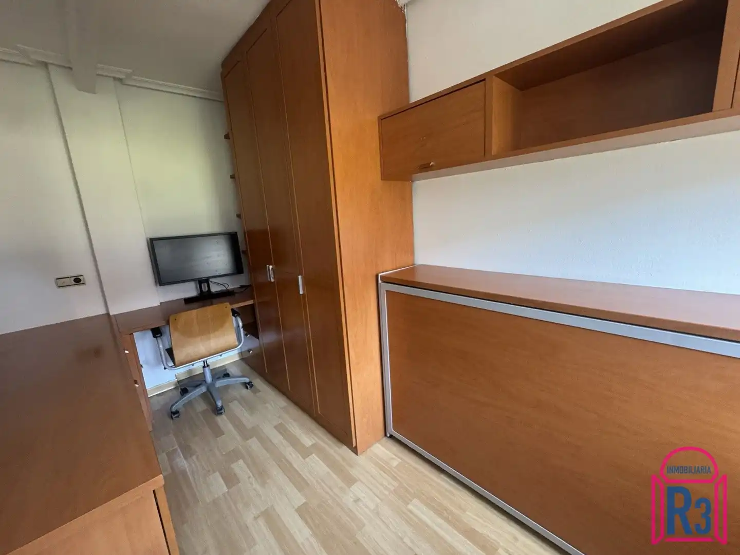 Apartament en venda en León Capital  amb Calefacció, Terrassa i Moblat