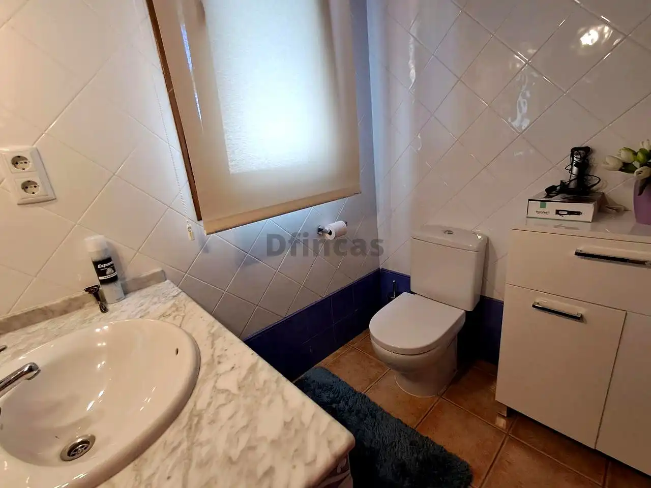Bany de Casa o xalet en venda en Teruel amb Aire condicionat, Calefacció i Jardí privat