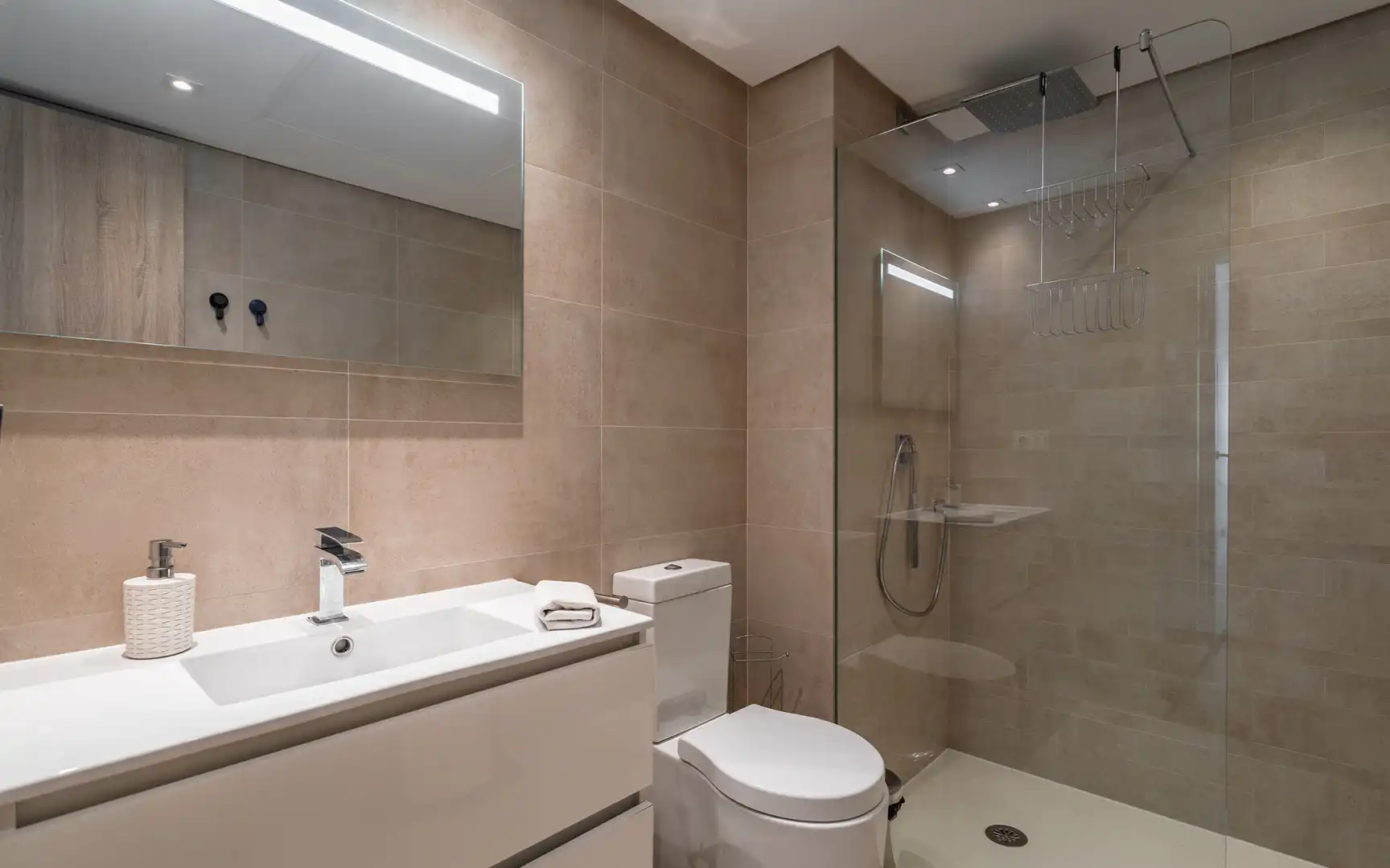 Apartament amb piscina en venda a Benahavís pueblo, imagen 16
