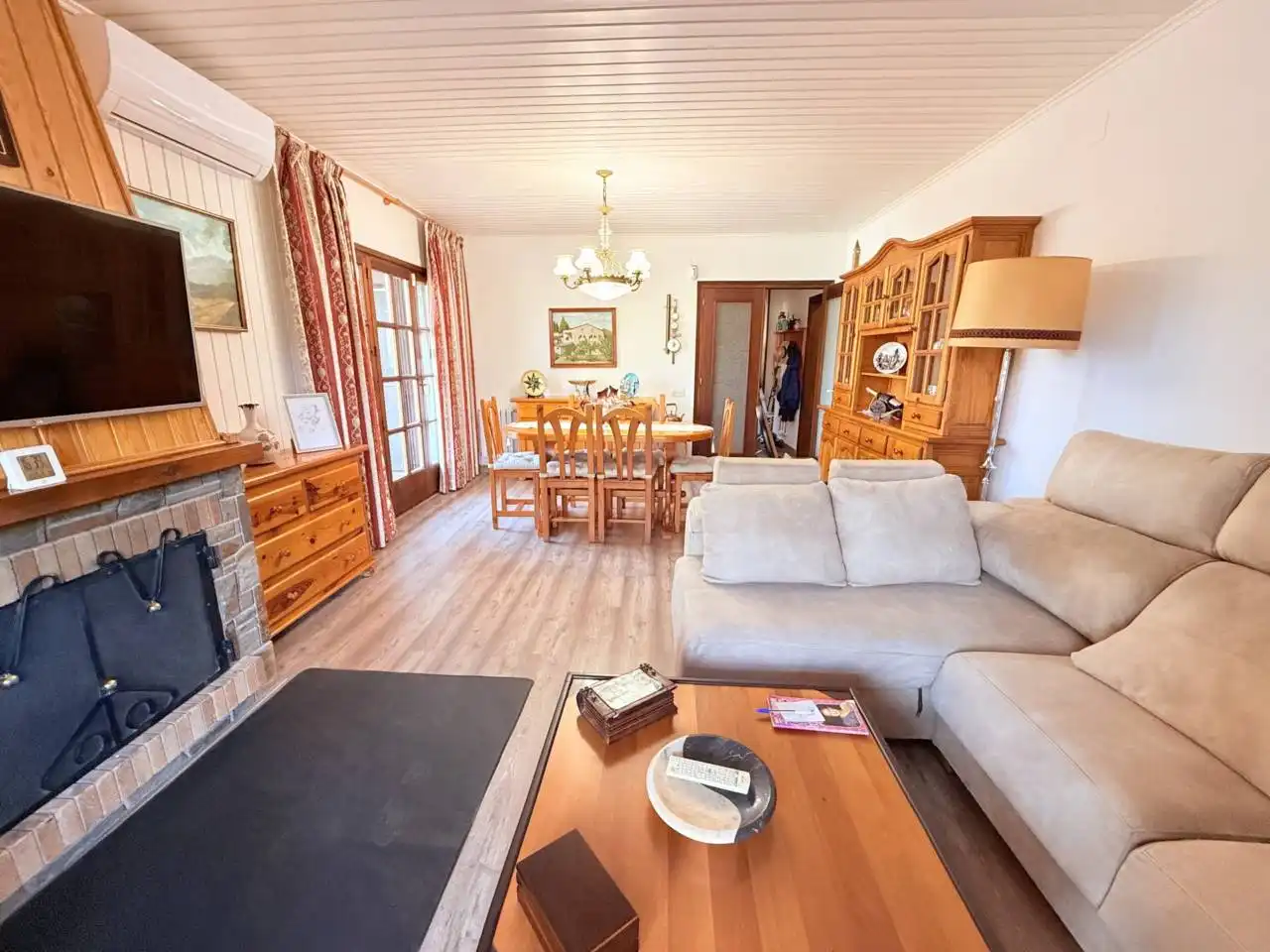 Living room of Houses for sale in Riells i Viabrea  with Air Conditioner, Heating and Private garden