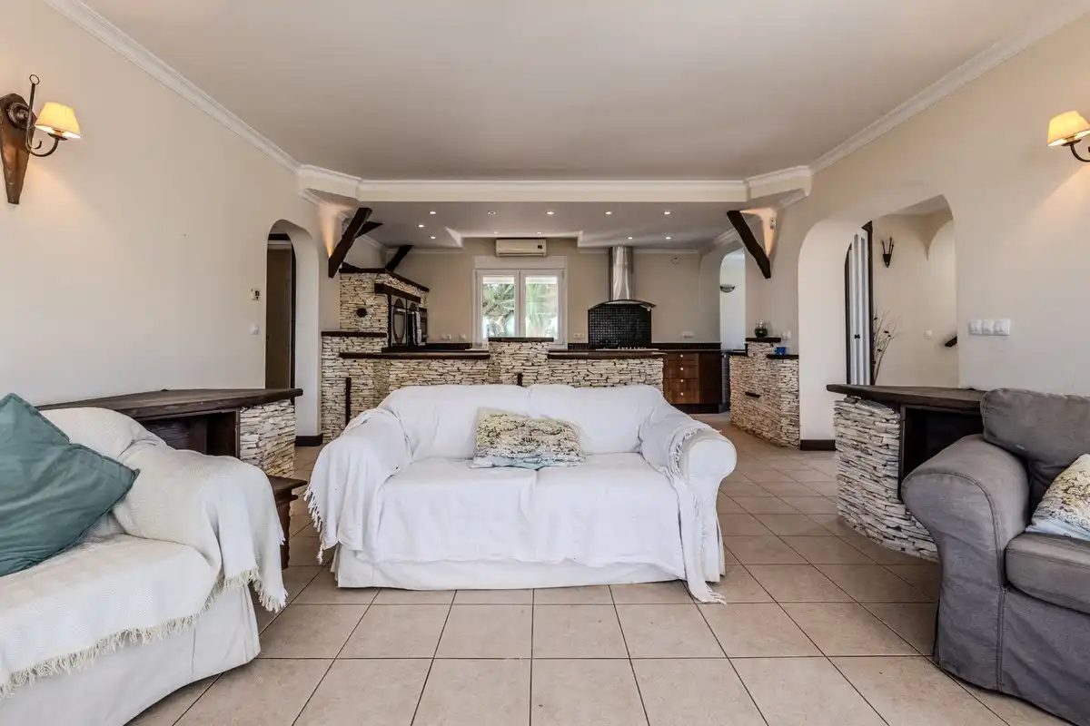 Sala d'estar de Casa o xalet en venda en Mijas amb Aire condicionat, Jardí privat i Terrassa