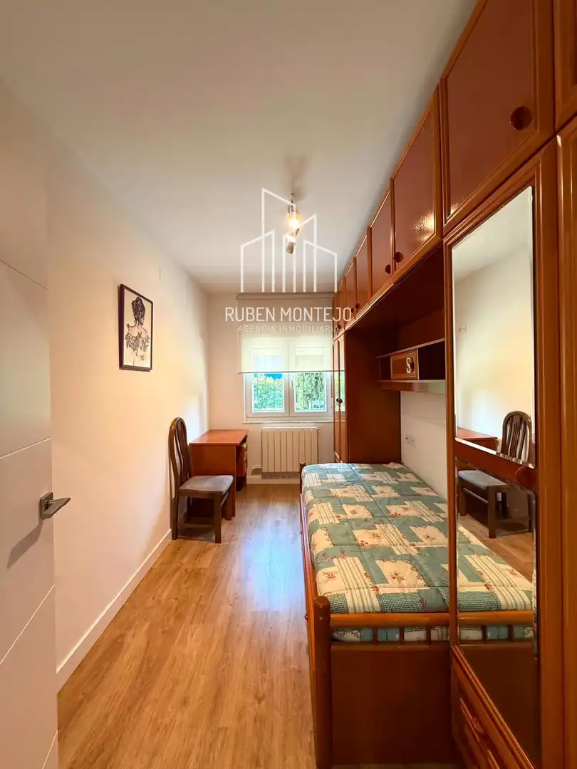Bedroom of Flat for rent in Salamanca  with Heating, Terrace and Storage room