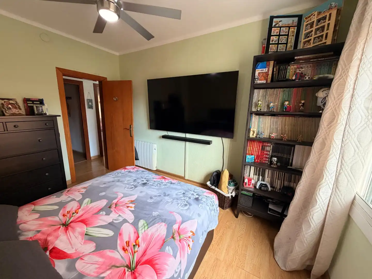Bedroom of Flat for sale in Sabadell  with Air Conditioner and Parquet flooring