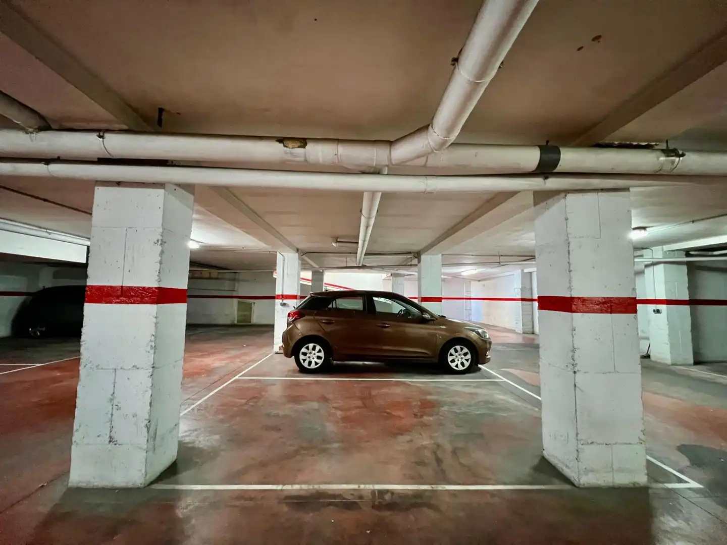 Parkplatz von Wohnungen zum Verkauf in Torrevieja mit Klimaanlage, Heizung und Möbliert