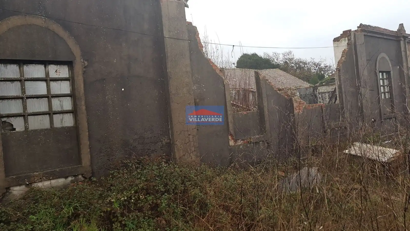 Fabrikhallen zum Verkauf in Cangas 