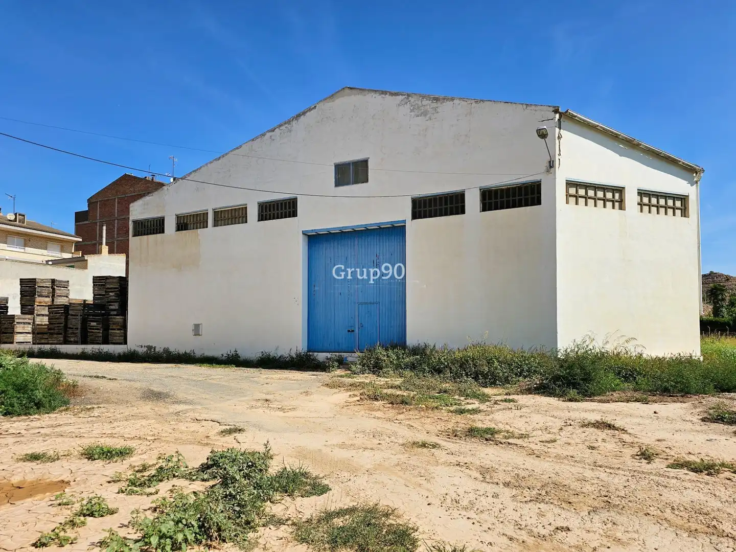 Vista exterior de Nave industrial en venta en Oria