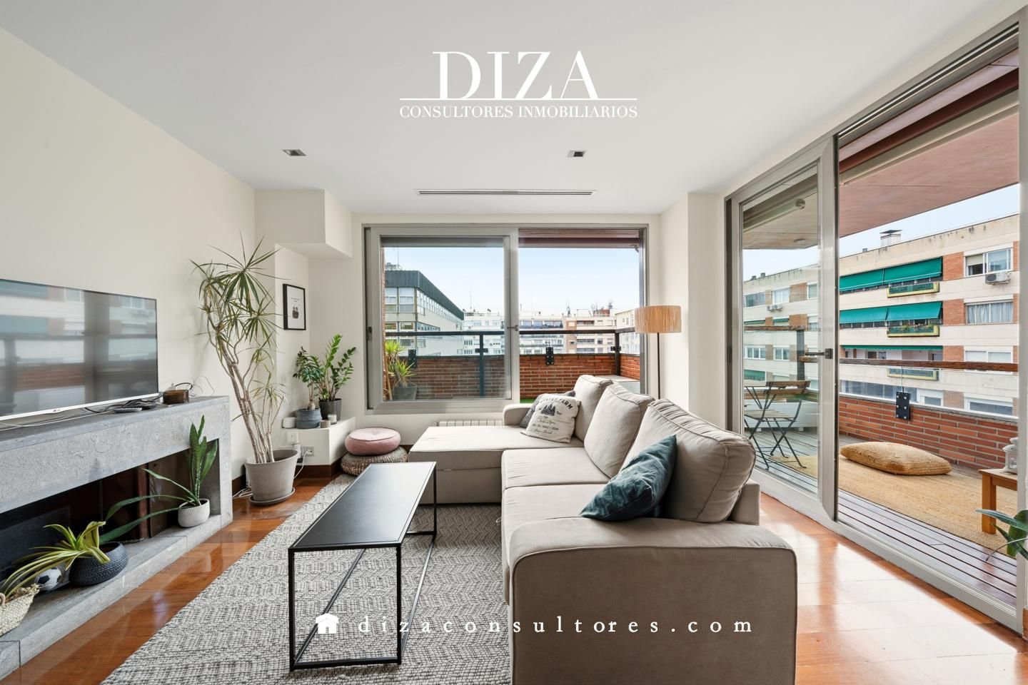 Sala de estar de Apartamento en venta en  Madrid Capital con Aire acondicionado, Calefacción y Terraza