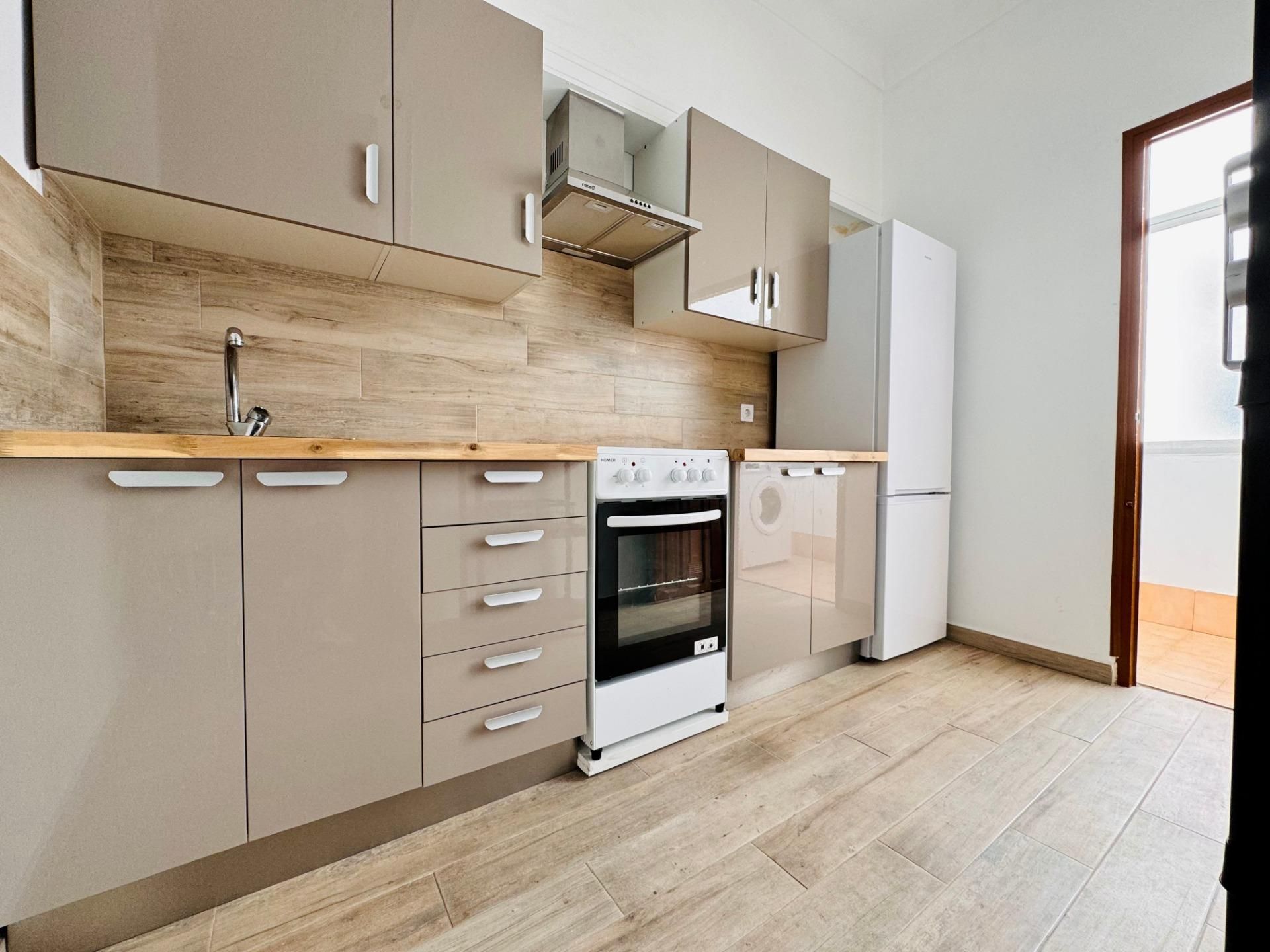 Flat to rent in Calle MARTIN DE TORRES, 31, Centro, Elche ciudad