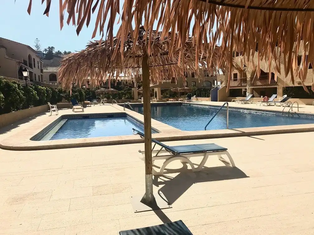 Piscina de Apartamento de alquiler en Altea con Aire acondicionado, Calefacción y Terraza