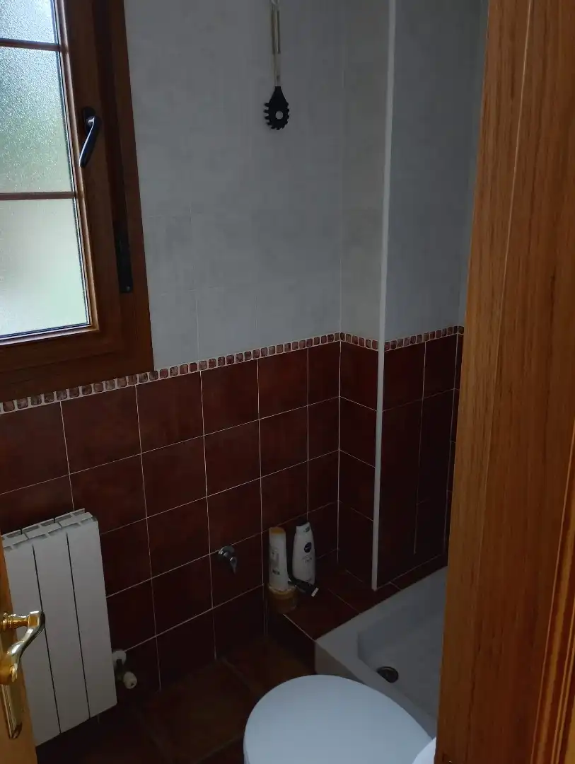 Baño de Casa o chalet en venta en Castro-Urdiales con Calefacción, Jardín privado y Terraza