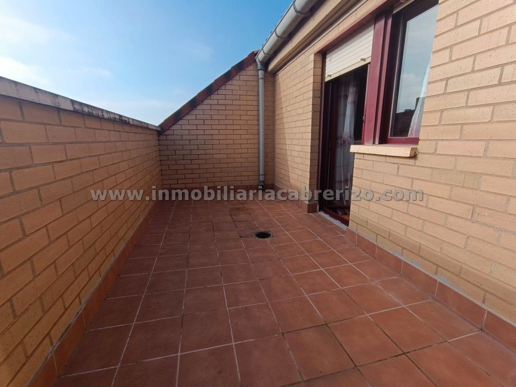 Terrassa de Dúplex en venda en Villamediana de Iregua amb Aire condicionat, Calefacció i Parquet