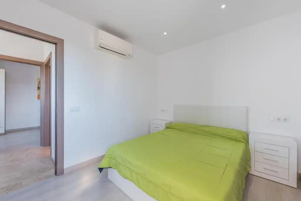 Dormitori de Casa o xalet en venda en Muro amb Aire condicionat, Jardí privat i Terrassa
