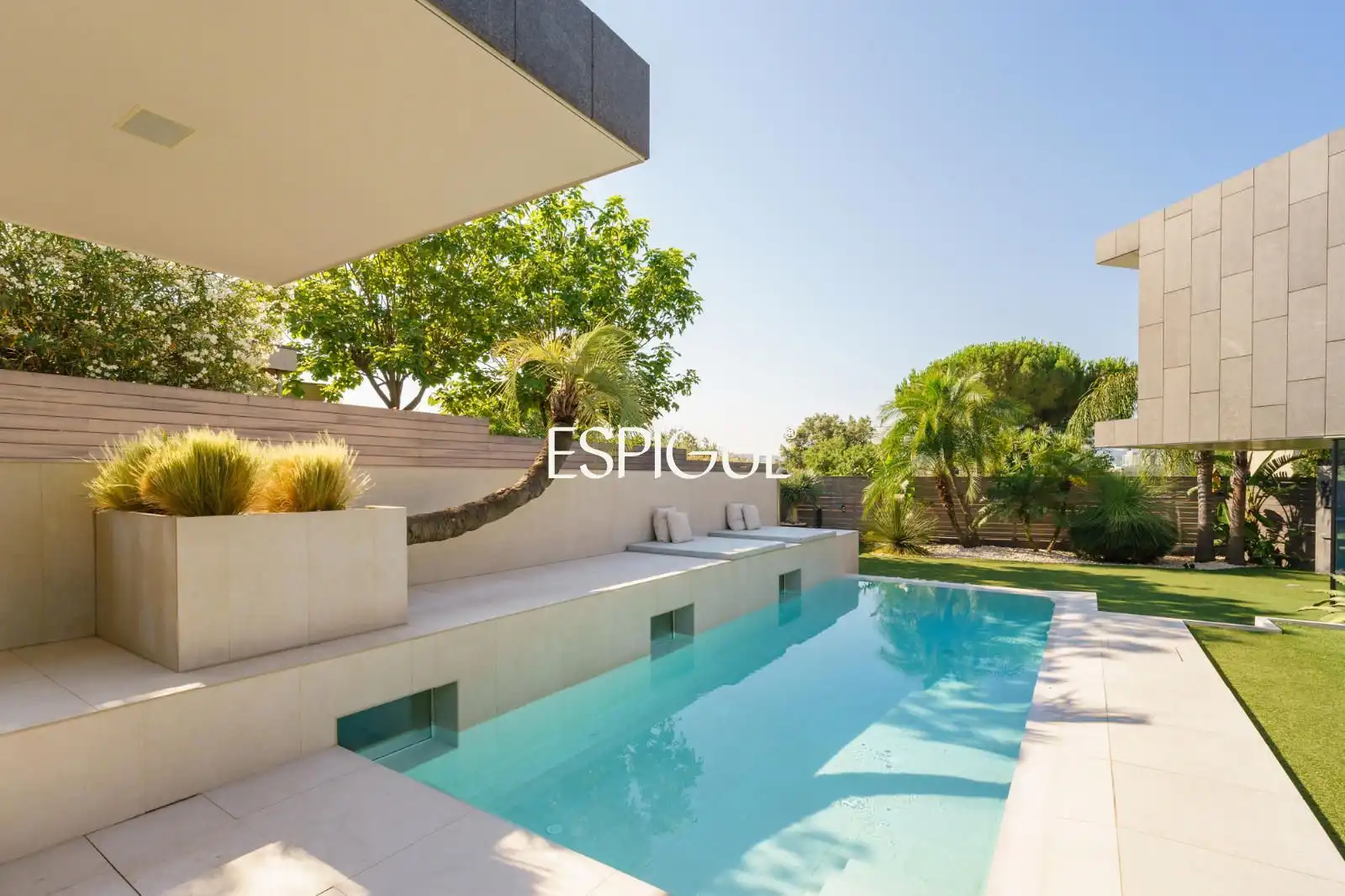Piscina de Casa o xalet en venda en Sant Cugat del Vallès amb Aire condicionat, Calefacció i Terrassa