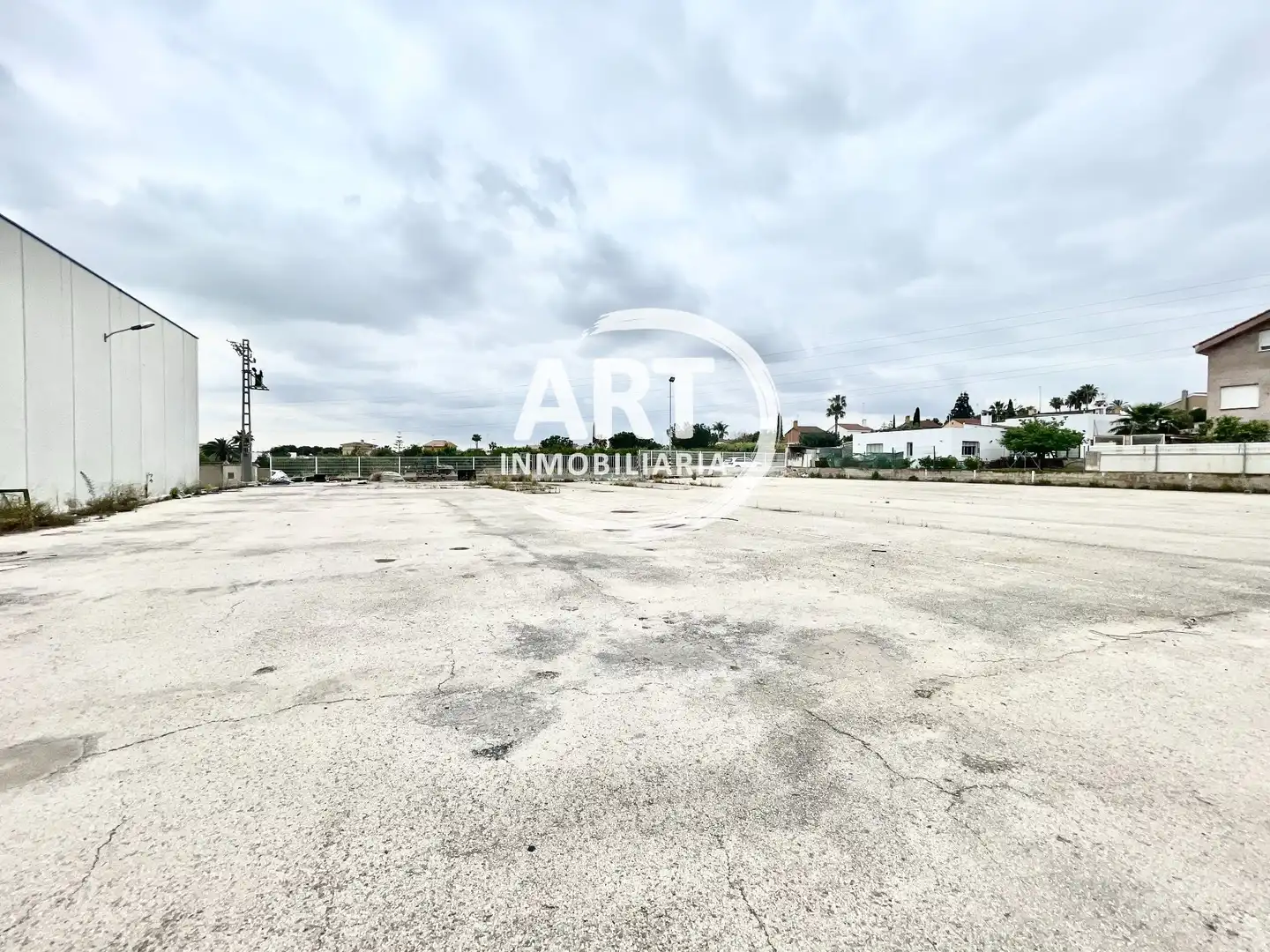 Lands and plots for sale in Pasarell