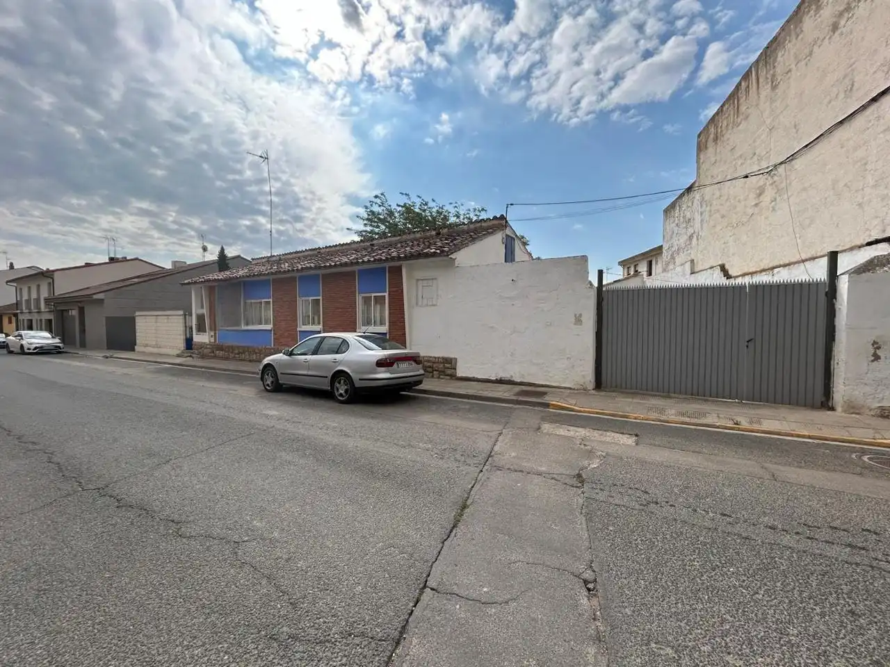 Vista exterior de Casa o xalet en venda en Cascante amb Calefacció, Jardí privat i Traster