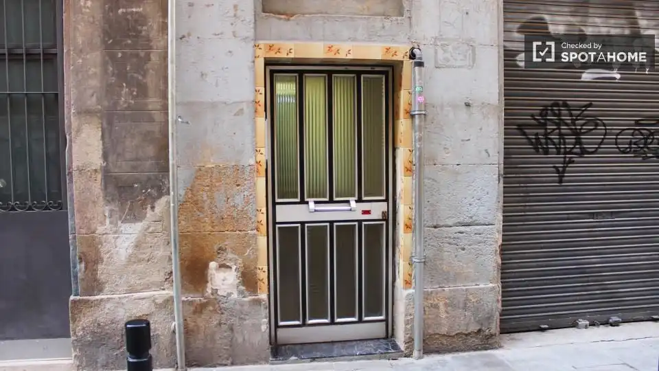 Room in El Raval
