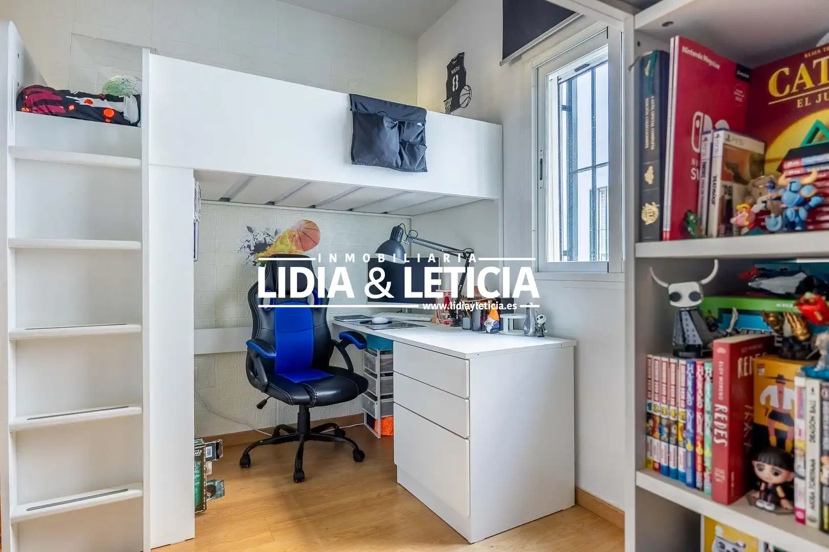 Piso en venta en Alcalá de Guadaira con Aire acondicionado, Calefacción y Parquet