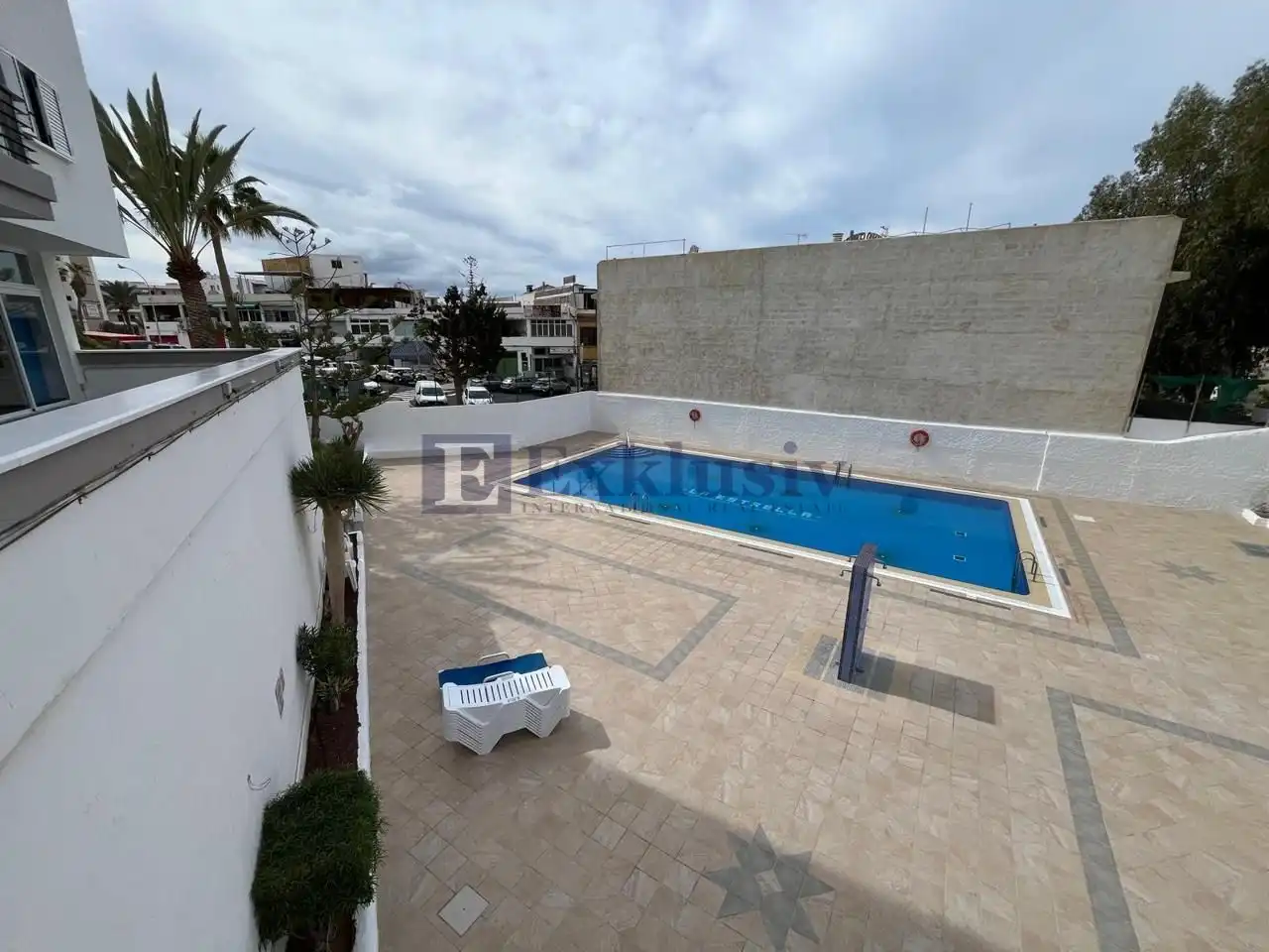Swimming pool of Flat for sale in Arona