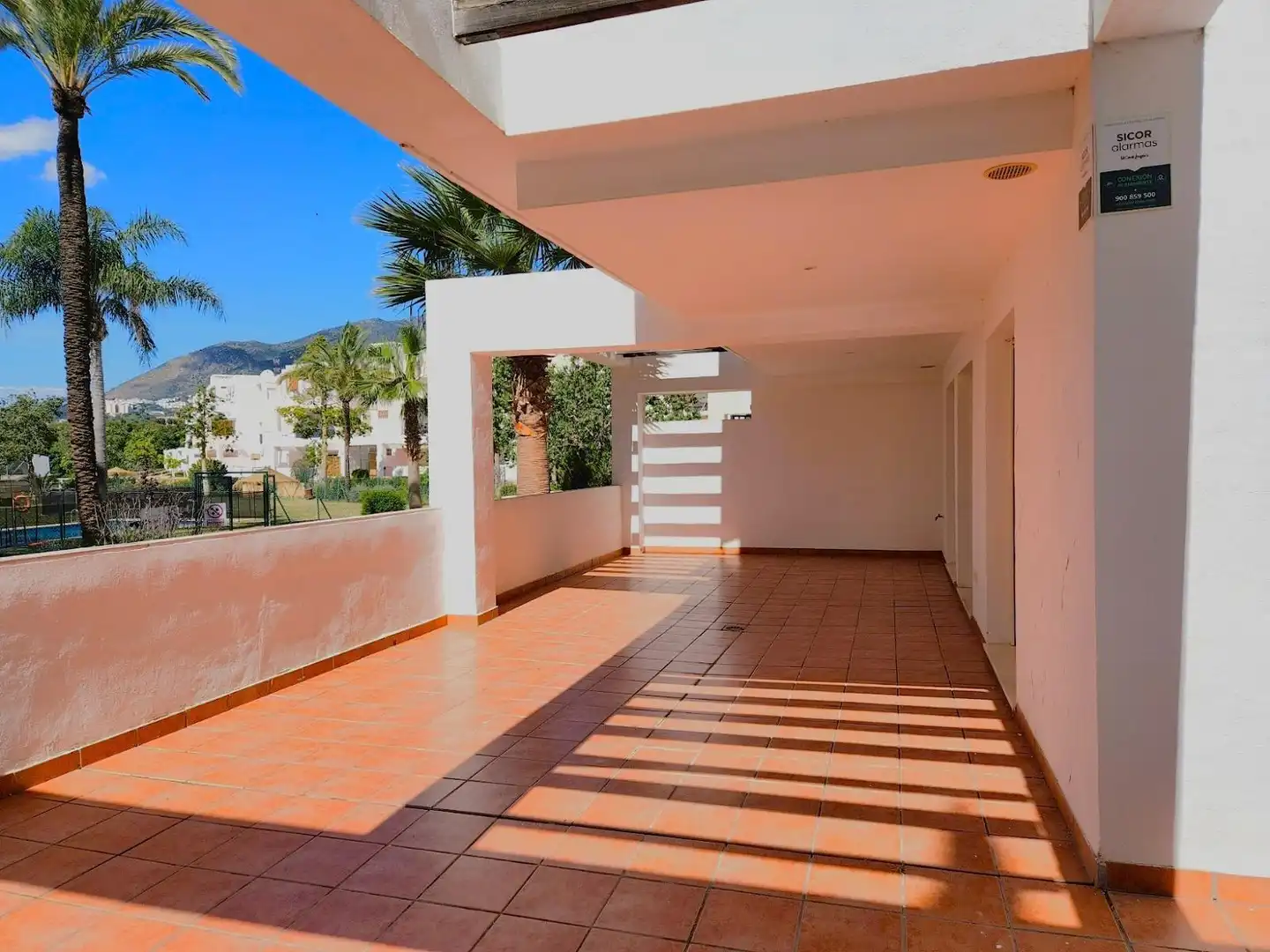 Terrace of Flat for sale in Benalmádena  with Air Conditioner, Heating and Private garden