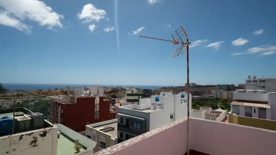 Vista exterior de Edifici en venda en Las Palmas de Gran Canaria