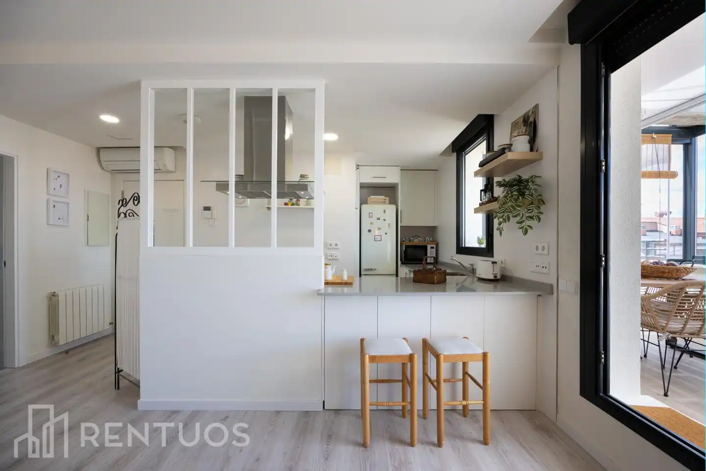 Küche von Dachboden zur Miete in Madrid mit Klimaanlage, Heizung und Terrasse