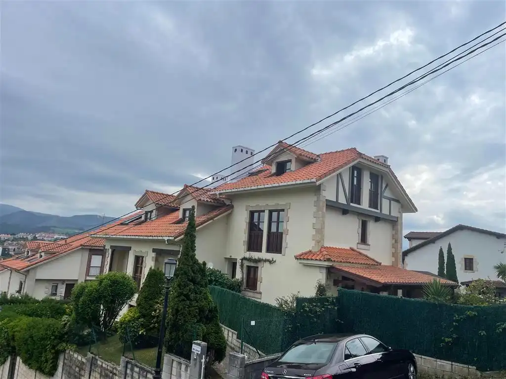 Exterior view of Flat for sale in San Vicente de la Barquera  with Heating, Parquet flooring and Furnished