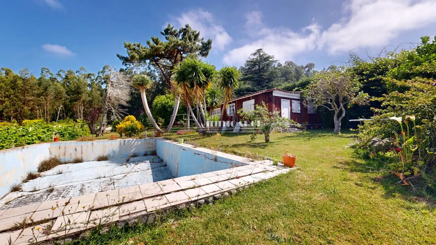 Garden of Residential for sale in Oleiros