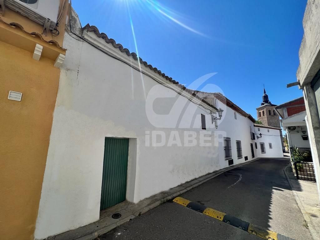 Industrial buildings for sale in Ugena