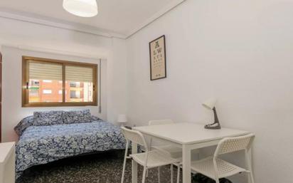 Apartment to share in Nou Moles