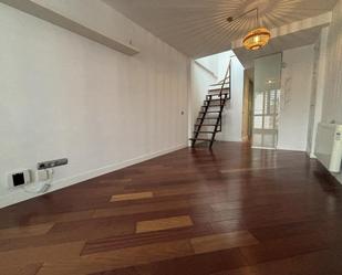 Sala d'estar de Dúplex de lloguer en Alcorcón amb Aire condicionat, Calefacció i Parquet