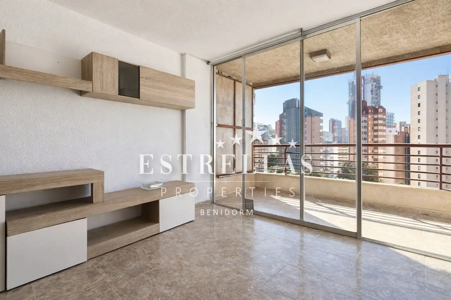 Habitación de Apartamento en venta en Benidorm con Aire acondicionado, Calefacción y Terraza