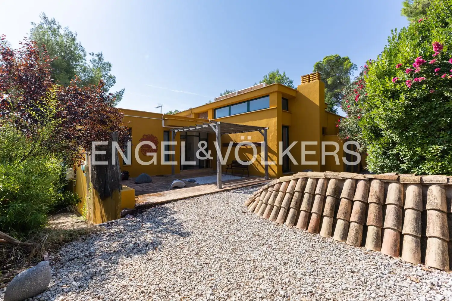 Vista exterior de Casa o chalet en venta en Gilet con Aire acondicionado, Calefacción y Jardín privado