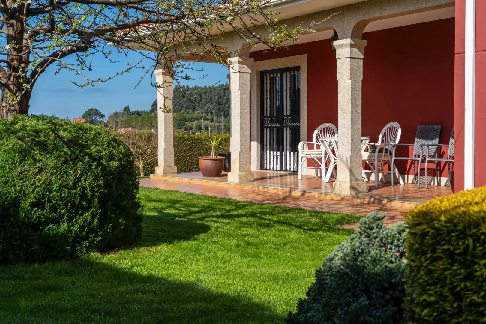Terraza de Casa o chalet en venta en Oleiros con Calefacción, Jardín privado y Parquet