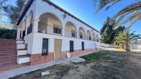 Amplio chalet en Vilamarxant