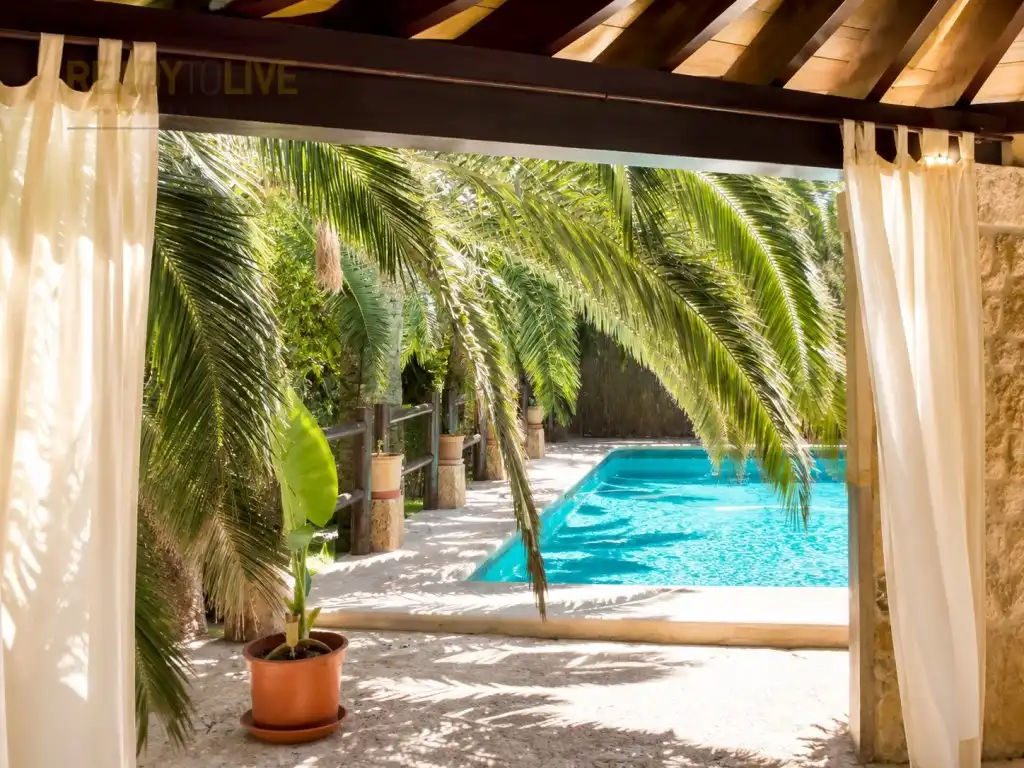 Schwimmbecken von Country house zum Verkauf in  Palma de Mallorca mit Klimaanlage